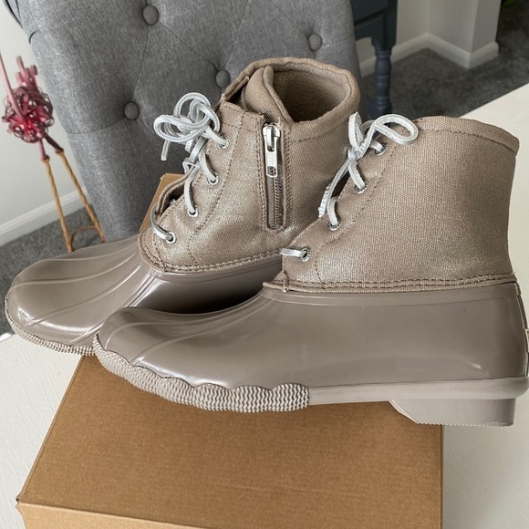 Sperry Saltwater Waterproof Shimmer Dove Duck Booties Rain Snow Boots New in Box - Picture 10 of 17